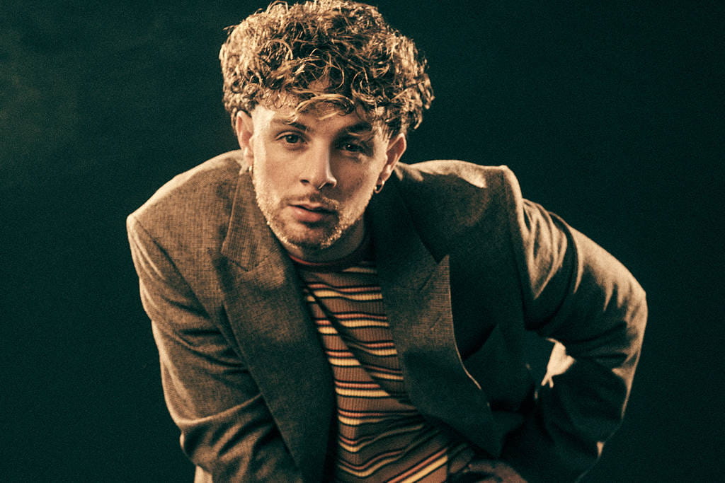 Tom Grennan will perform at the AIG Women